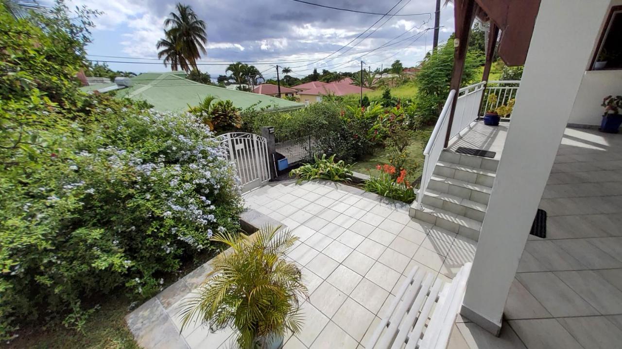 Appartement Les Bougainvilliers Vue Mer Saint-Claude Exteriér fotografie